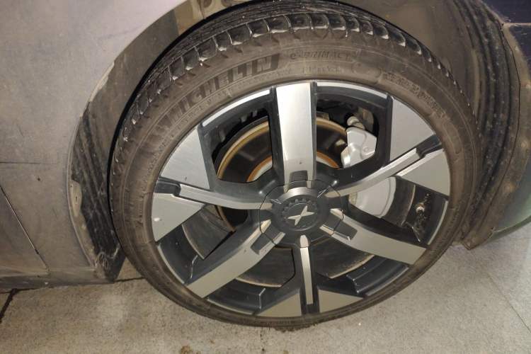 Used XPeng MONA M03 2024 620 with Ultra-Long Range Right Front Wheel Hub