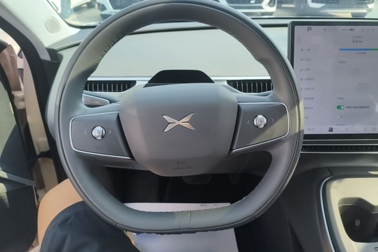 Used XPeng MONA M03 2024 620 with Ultra-Long Range Steering Wheel