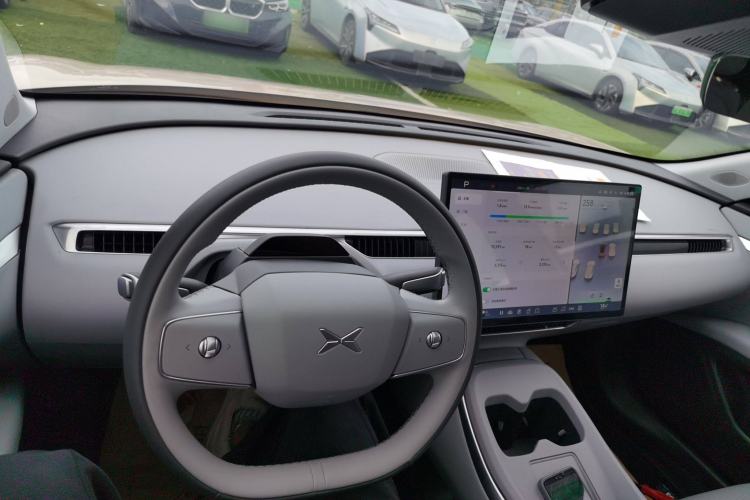 Used XPeng MONA M03 2024 620 with Ultra-Long Range Center Console