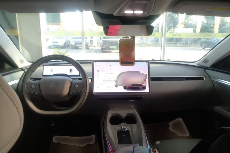 Used XPeng MONA M03 2024 620 with Ultra-Long Range Center Console