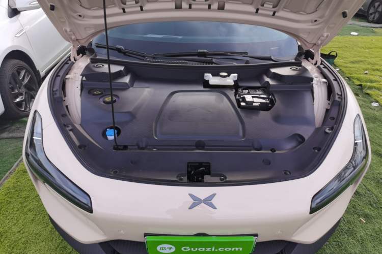 Used XPeng MONA M03 2024 620 with Ultra-Long Range Engine Bay