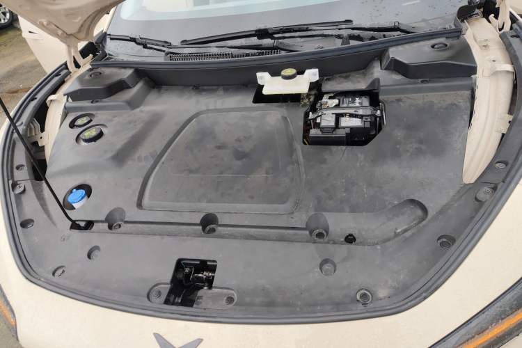 Used XPeng MONA M03 2024 620 with Ultra-Long Range Engine Bay