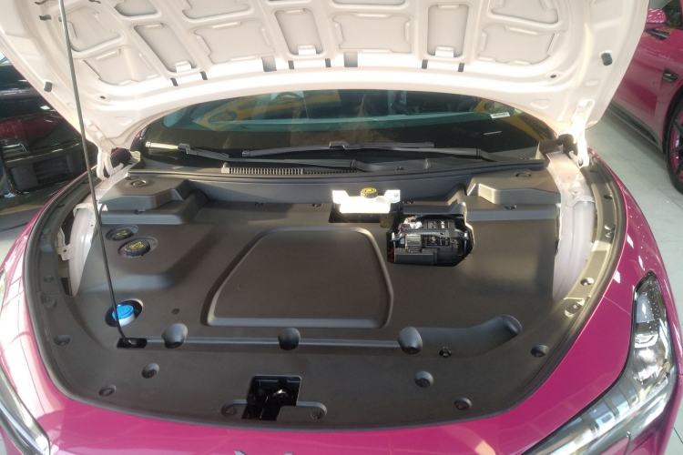 Used XPeng MONA M03 2024 620 with Ultra-Long Range Engine Bay