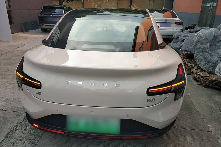 Used XPeng MONA M03 2024 620 with Ultra-Long Range Exterior 4