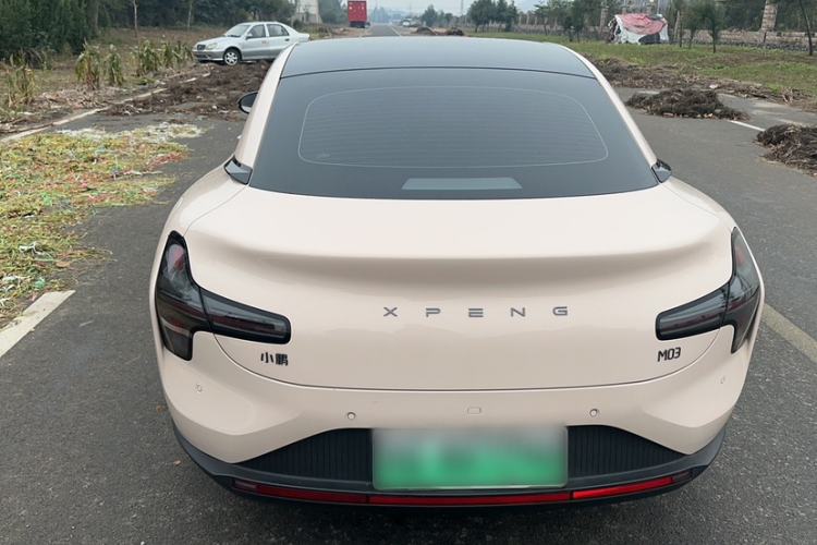 Used XPeng MONA M03 2024 620 with Ultra-Long Range Exterior 5