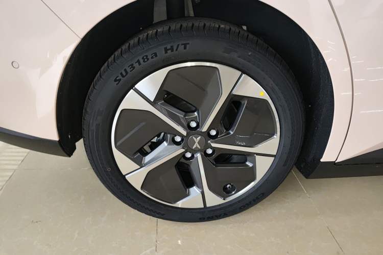 Used XPeng MONA M03 2024 515 Long-Range Exterior 8