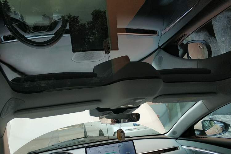 Used XPeng MONA M03 2024 620 with Ultra-Long Range Headliner