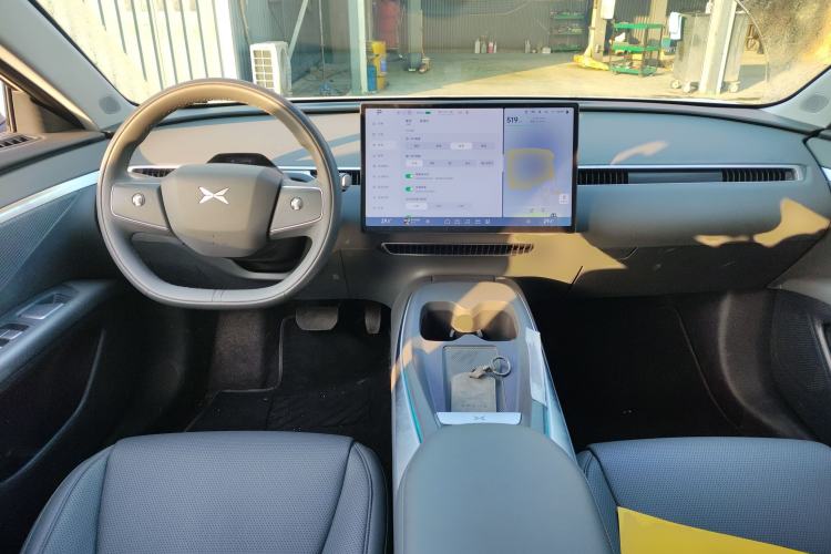 Used XPeng MONA M03 2024 620 with Ultra-Long Range Interior 2
