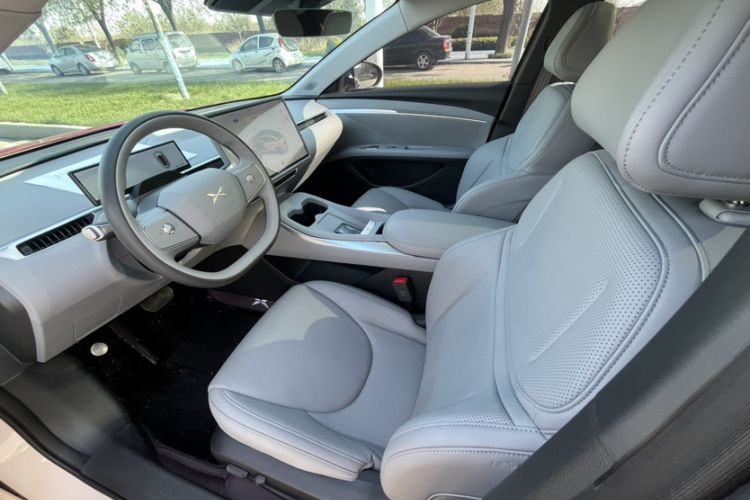 Used XPeng MONA M03 2024 620 with Ultra-Long Range Interior 4