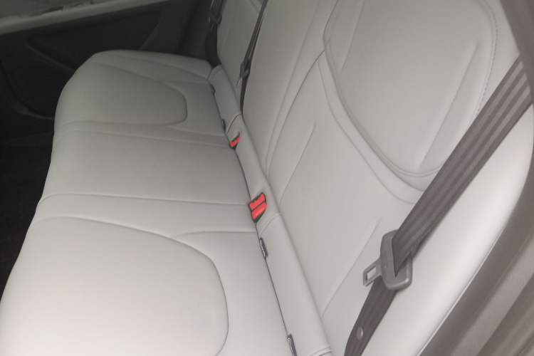 Used XPeng MONA M03 2024 515 Long-Range Interior 4