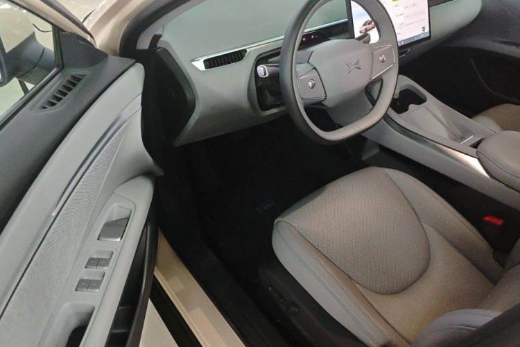 Used XPeng MONA M03 2024 620 with Ultra-Long Range Interior 5