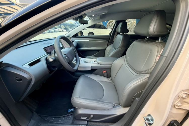Used XPeng MONA M03 2024 620 with Ultra-Long Range Interior 5