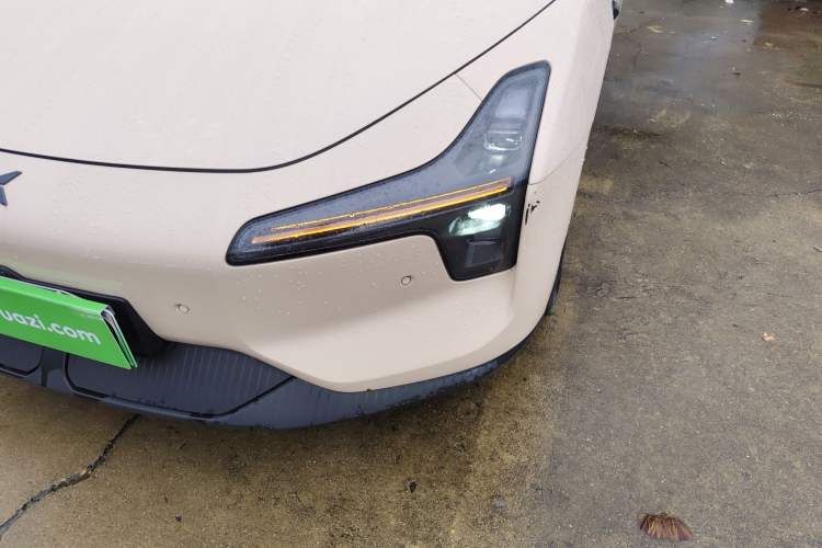Used XPeng MONA M03 2024 620 with Ultra-Long Range Left Front Headlight