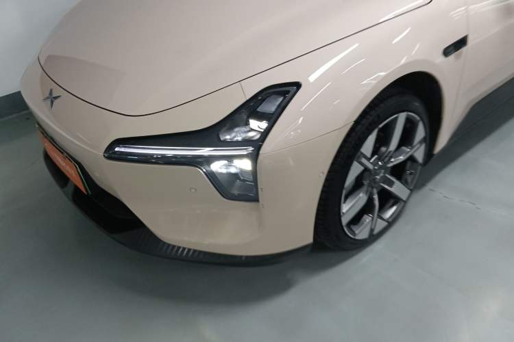 Used XPeng MONA M03 2024 620 with Ultra-Long Range Left Front Headlight