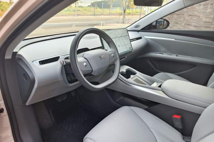 Used XPeng MONA M03 2024 620 with Ultra-Long Range Left Front Seat