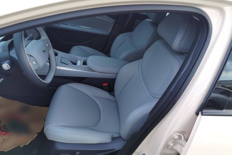 Used XPeng MONA M03 2024 620 with Ultra-Long Range Left Front Seat