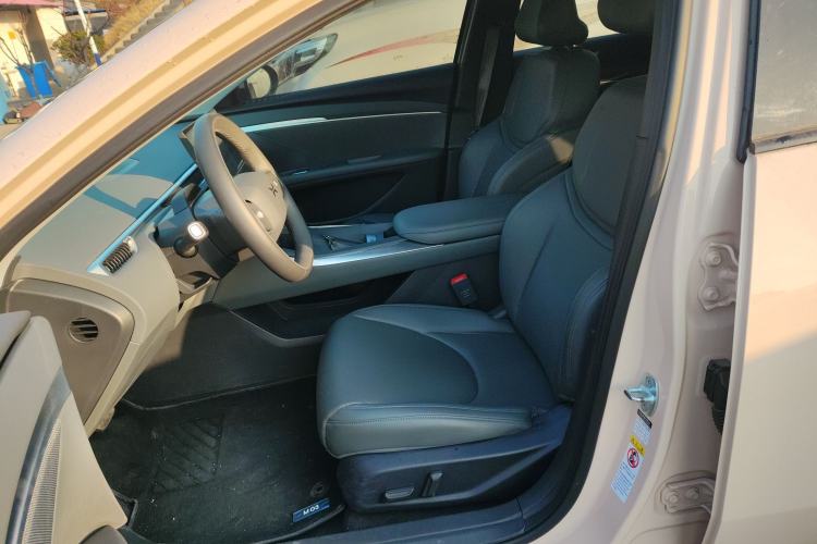 Used XPeng MONA M03 2024 620 with Ultra-Long Range Left Front Seat