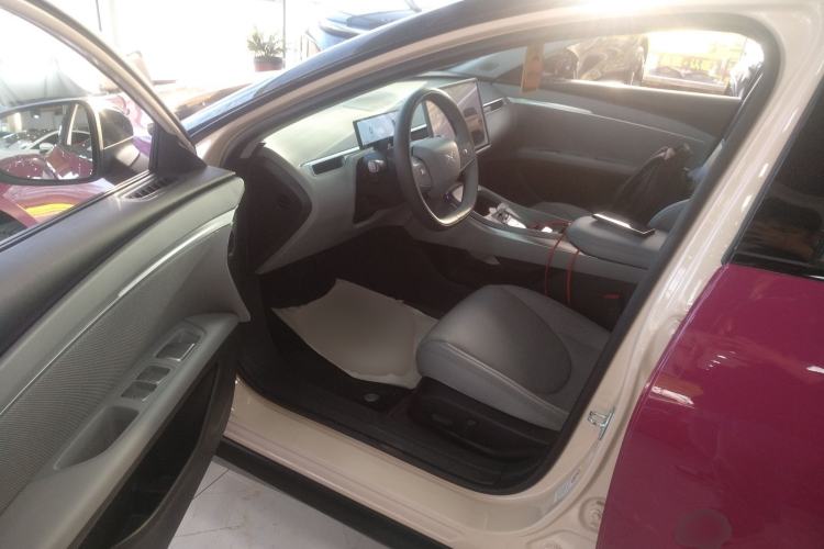 Used XPeng MONA M03 2024 620 with Ultra-Long Range Left Front Seat