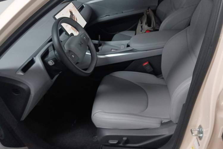 Used XPeng MONA M03 2024 620 with Ultra-Long Range Left Front Seat