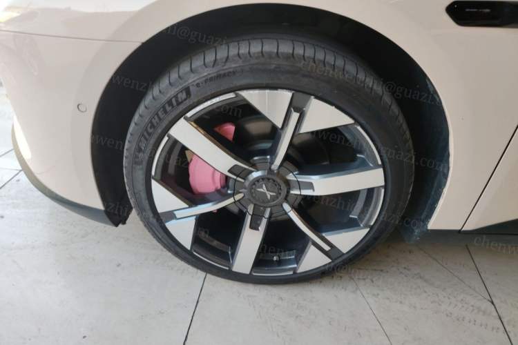 Used XPeng MONA M03 2024 620 with Ultra-Long Range Left Front Wheel Hub