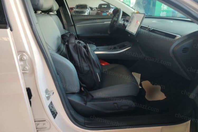 Used XPeng MONA M03 2024 620 with Ultra-Long Range Right Front Seat