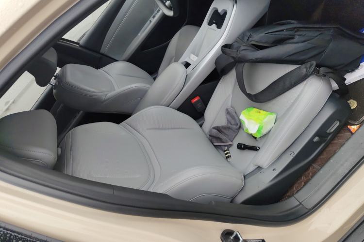Used XPeng MONA M03 2024 620 with Ultra-Long Range Right Front Seat