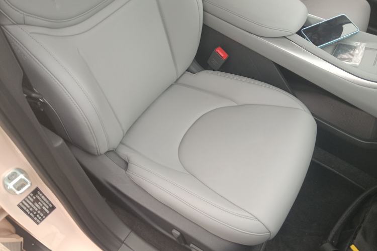 Used XPeng MONA M03 2024 515 Long-Range Right Front Seat