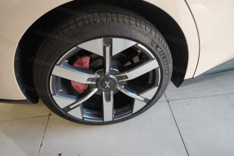 Used XPeng MONA M03 2024 620 with Ultra-Long Range Right Rear Wheel Hub