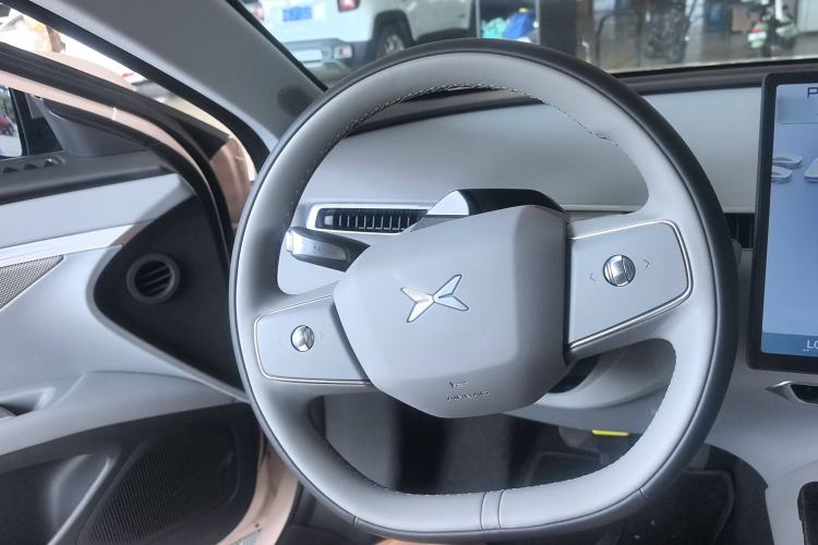 Used XPeng MONA M03 2024 620 with Ultra-Long Range Steering Wheel