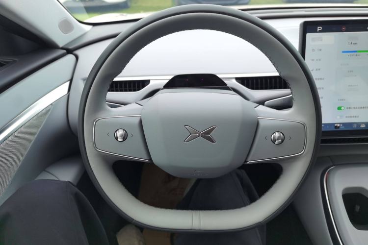Used XPeng MONA M03 2024 620 with Ultra-Long Range Steering Wheel