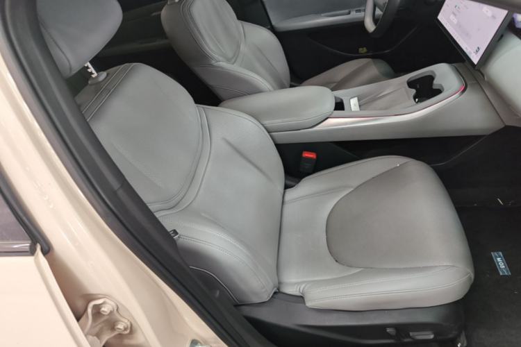 Used XPeng MONA M03 2024 580 with Ultra-Long Range Max Right Front Seat