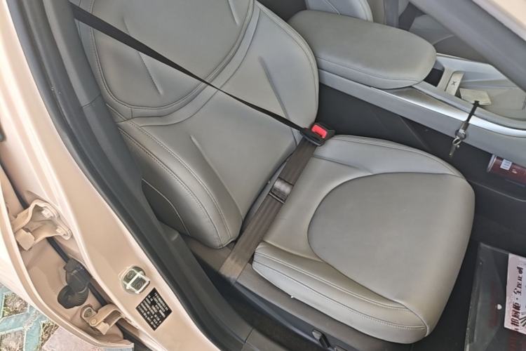 Used XPeng MONA M03 2024 515 Long-Range Right Front Seat
