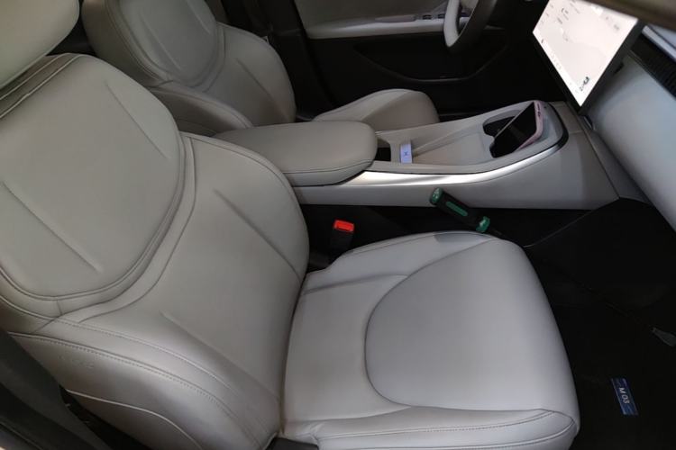 Used XPeng MONA M03 2024 515 Long-Range Right Front Seat