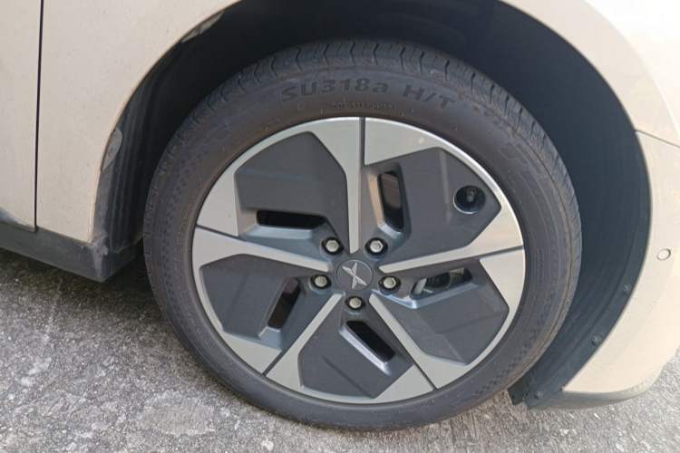 Used XPeng MONA M03 2024 515 Long-Range Right Front Wheel Hub