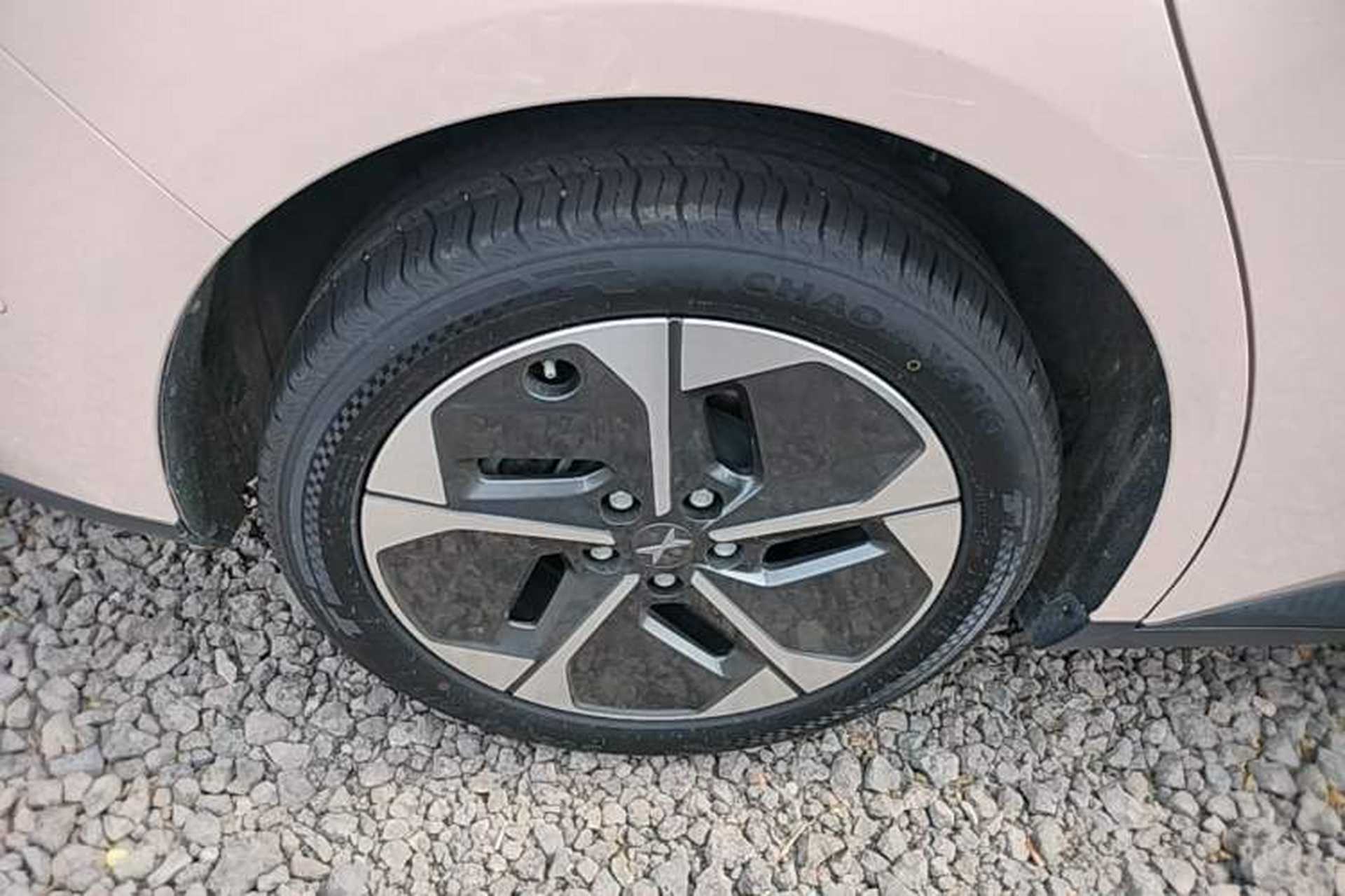 Used XPeng MONA M03 2024 620 with Ultra-Long Range Right Rear Wheel Hub
