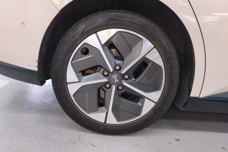 Used XPeng MONA M03 2024 515 Long-Range Right Rear Wheel Hub