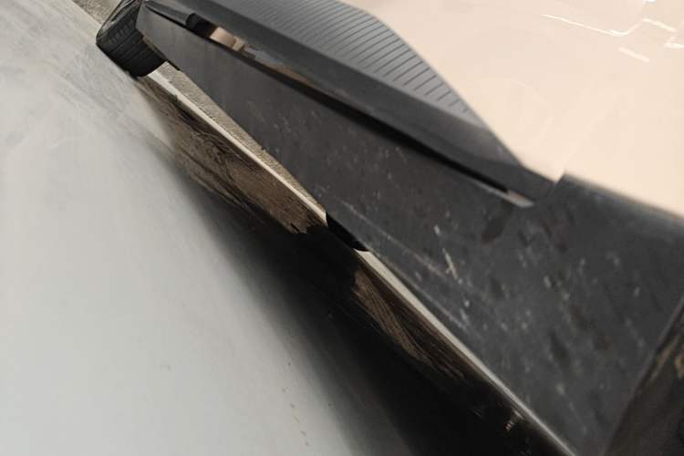 Used XPeng MONA M03 2024 620 with Ultra-Long Range Right Side Sill