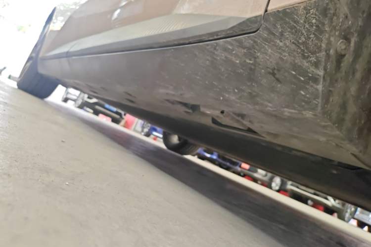 Used XPeng MONA M03 2024 620 with Ultra-Long Range Right Side Sill