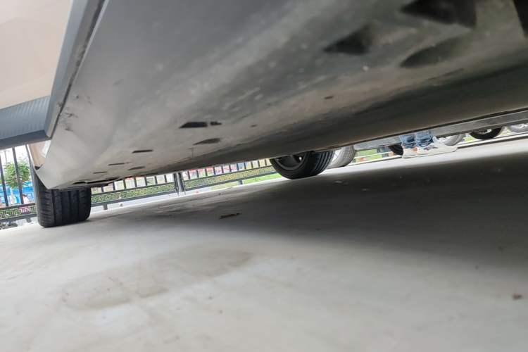 Used XPeng MONA M03 2024 620 with Ultra-Long Range Right Side Sill