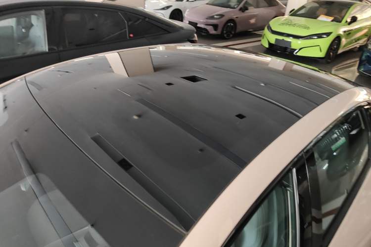 Used XPeng MONA M03 2024 620 with Ultra-Long Range Roof