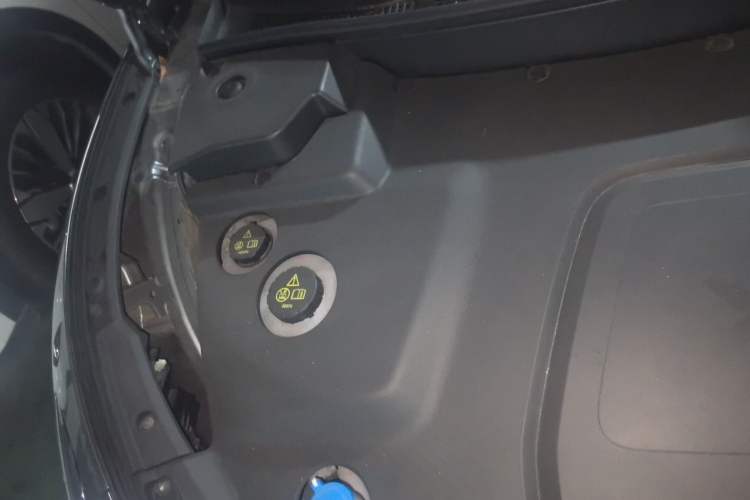 Used XPeng MONA M03 2024 620 with Ultra-Long Range Engine Bay Right