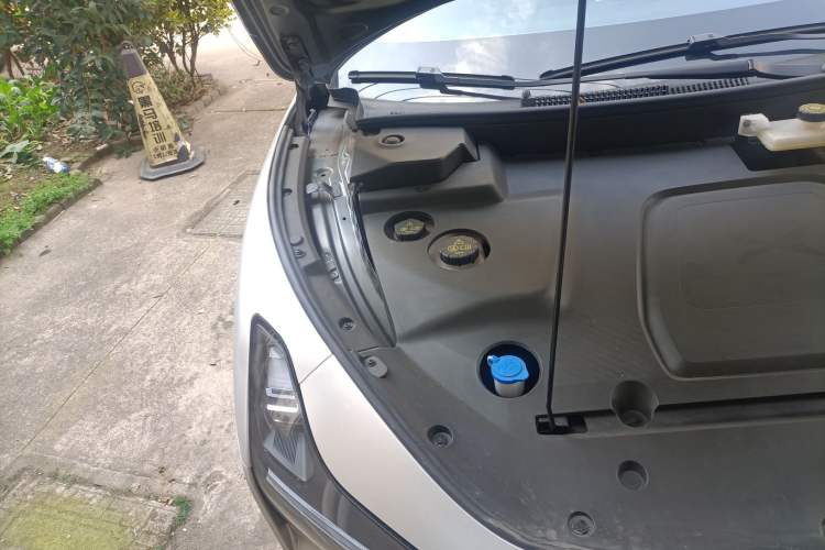 Used XPeng MONA M03 2024 515 Long-Range Engine Bay Right