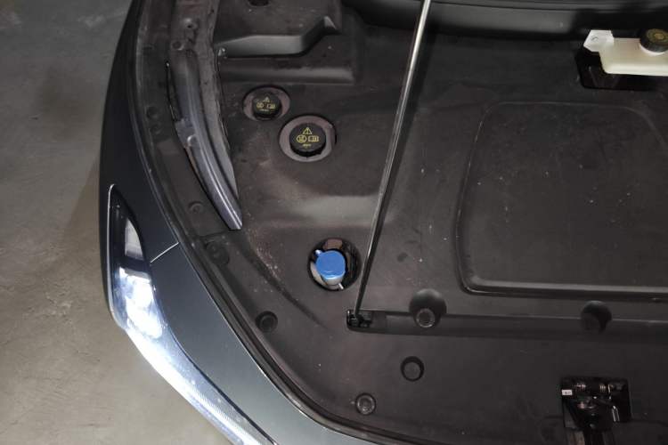 Used XPeng MONA M03 2024 515 Long-Range Engine Bay Right