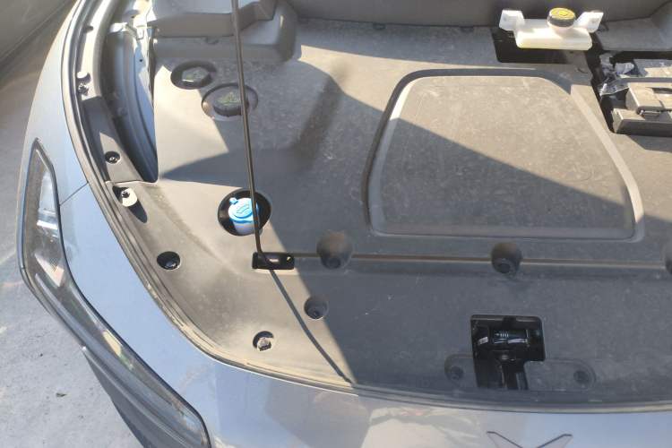 Used XPeng MONA M03 2024 515 Long-Range Engine Bay Right
