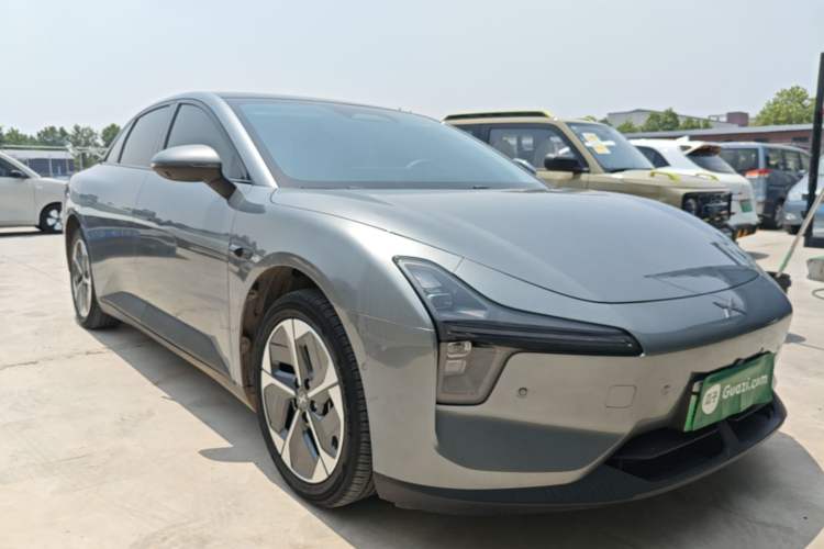 Used XPeng MONA M03 2024 620 with Ultra-Long Range Front Right 45 Deg