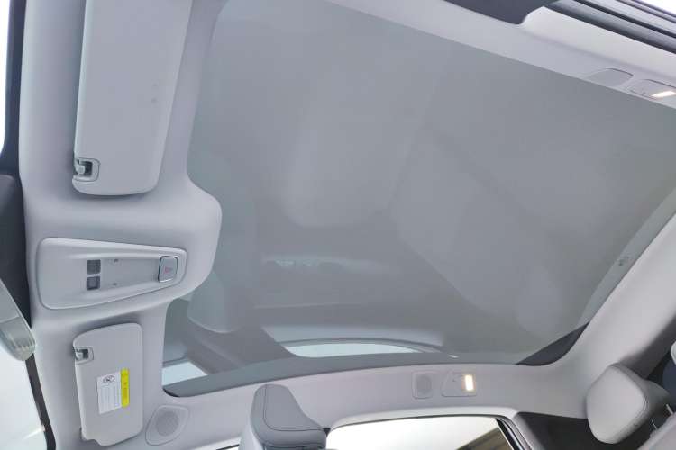 Used XPeng MONA M03 2024 620 with Ultra-Long Range Headliner