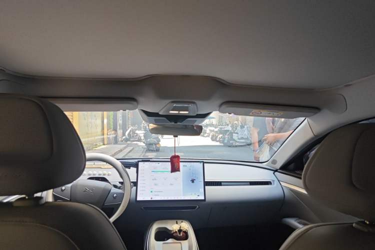 Used XPeng MONA M03 2024 620 with Ultra-Long Range Headliner