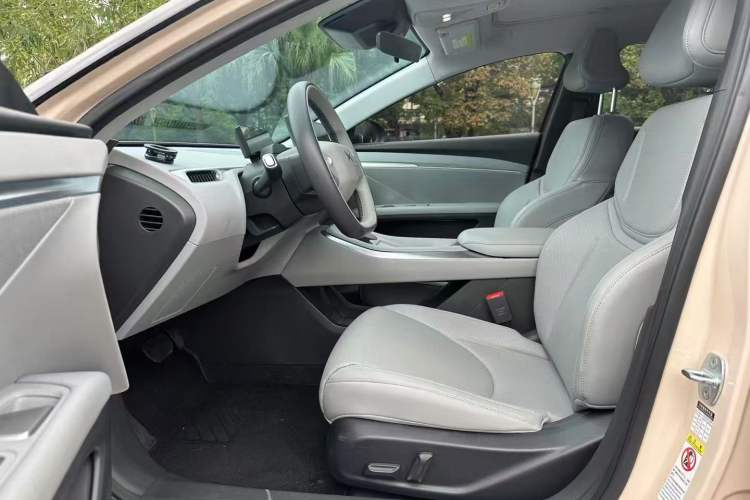 Used XPeng MONA M03 2024 620 with Ultra-Long Range Interior 3
