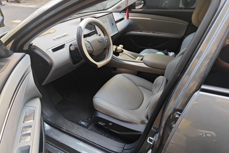 Used XPeng MONA M03 2024 620 with Ultra-Long Range Interior 3