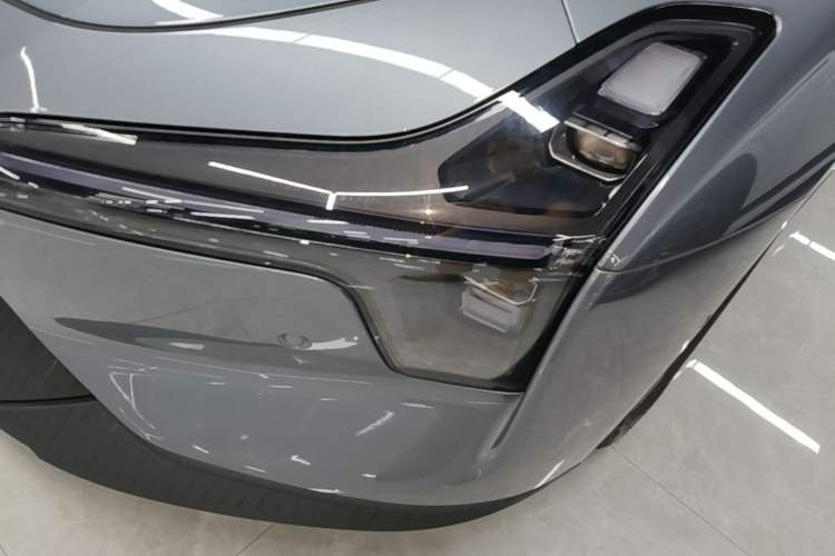 Used XPeng MONA M03 2024 620 with Ultra-Long Range Left Front Headlight
